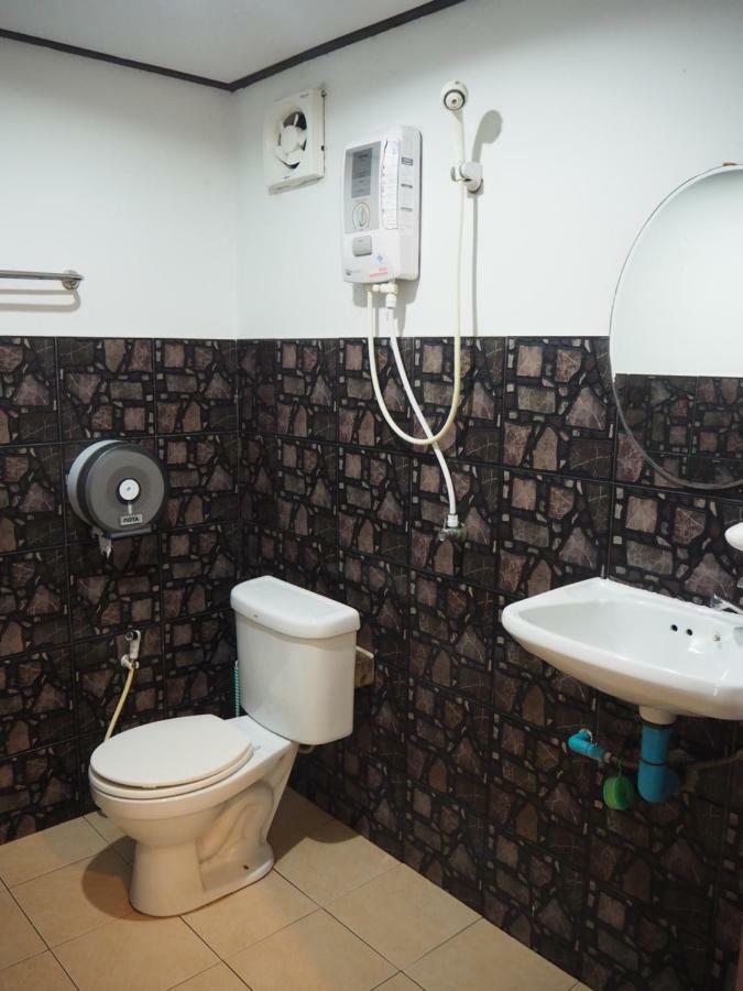 Bluesky Beach Bungalows Koh Lanta Ngoại thất bức ảnh